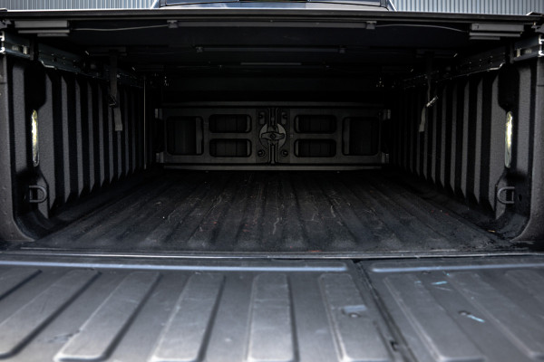 Dodge Ram 1500 1500 LIMITED 5.7L V8 | 1e Eigenaar | Head up | Luchtvering | Rambox | Split Tailgate | Pano | Harman / Kardon