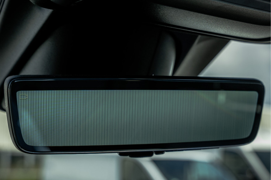 Dodge Ram 1500 1500 LIMITED 5.7L V8 | 1e Eigenaar | Head up | Luchtvering | Rambox | Split Tailgate | Pano | Harman / Kardon