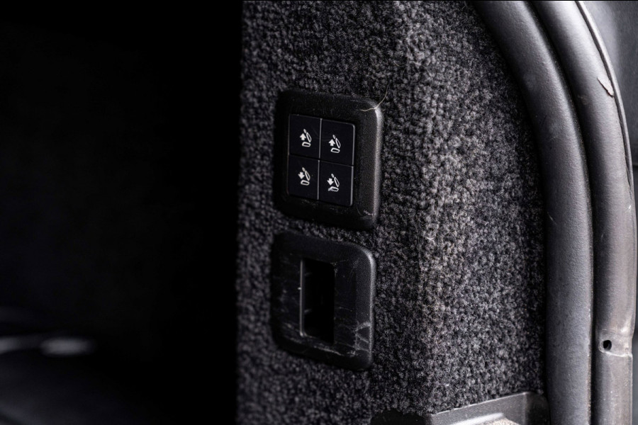 Land Rover Range Rover P400e Limited Edition 404 PK SVO Kleur Pano Soft-Close Keyless Meridian 21''