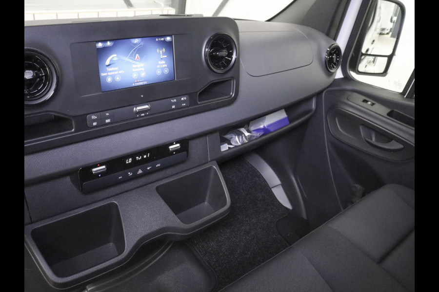 Mercedes-Benz Sprinter 315 CDI Automaat L2H2 PRO Airco MBUX Navigatie Adaptive Cruise Control Leder PDC VA + Camera Trekhaak 3500kg Comfortstoel