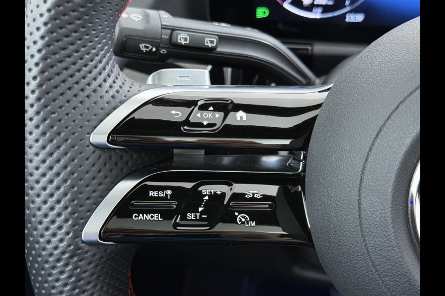 Mercedes-Benz GLA 250 e AMG Line | Pano Night Carplay