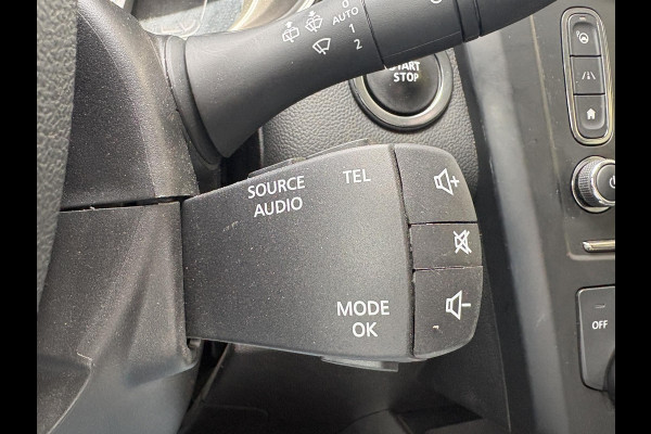 Renault Kadjar 1.2 TCe Intens 115pk | Panoramadak | Trekhaak | Navi | Dodehoeksensoren | Achteruitrijcamera |