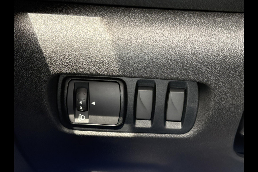 Renault Kadjar 1.2 TCe Intens 115pk | Panoramadak | Trekhaak | Navi | Dodehoeksensoren | Achteruitrijcamera |