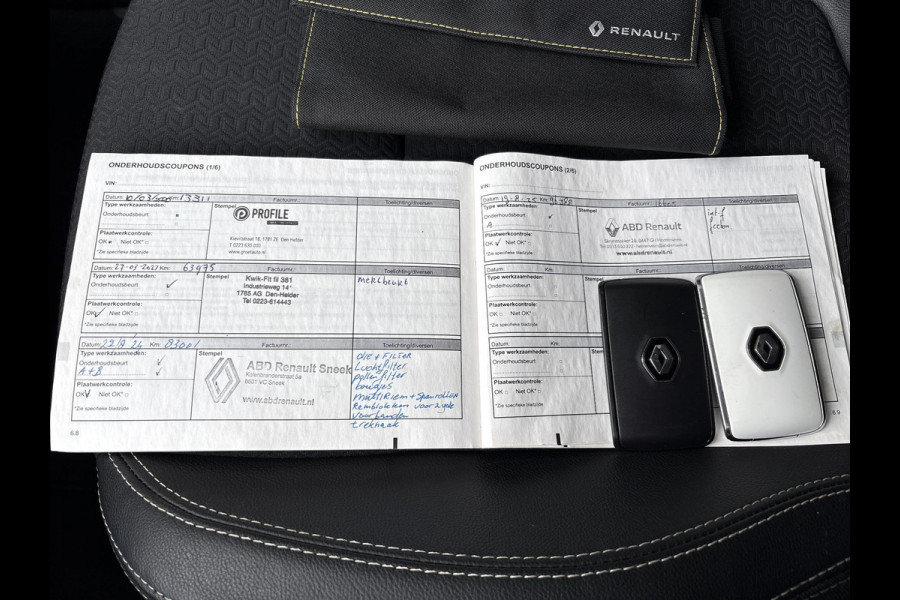 Renault Kadjar 1.2 TCe Intens 115pk | Panoramadak | Trekhaak | Navi | Dodehoeksensoren | Achteruitrijcamera |