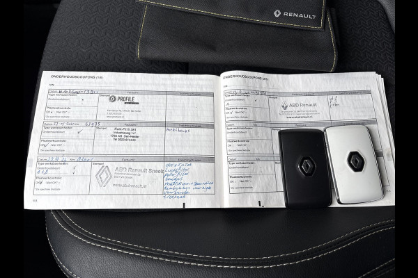 Renault Kadjar 1.2 TCe Intens 115pk | Panoramadak | Trekhaak | Navi | Dodehoeksensoren | Achteruitrijcamera |