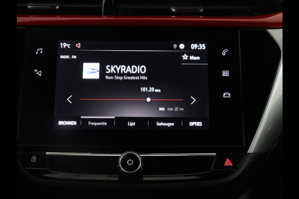 Opel Corsa 1.2 Level 4 GS Line | Carplay | Camera | Side Assist | Cruise Control | Getint glas | Sportstoelen | Airco | Bluetooth | DAB | Full LED | Parkeerhulp