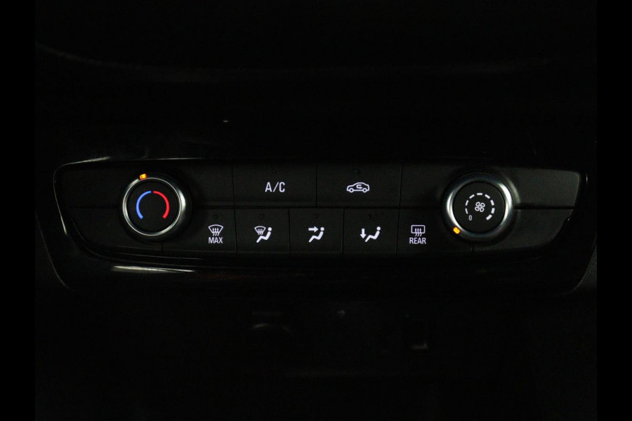 Opel Corsa 1.2 Level 4 GS Line | Carplay | Camera | Side Assist | Cruise Control | Getint glas | Sportstoelen | Airco | Bluetooth | DAB | Full LED | Parkeerhulp