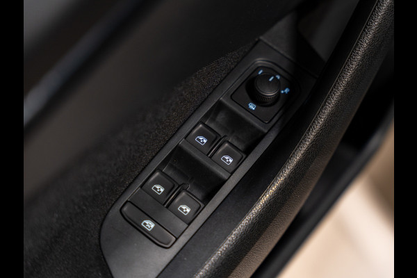 Škoda Kamiq 1.0 TSI Business Edition DSG, Apple Carplay, Android Auto, ACC, Trekhaak 13p, Voll Led, Camera, Volledig Onderhouden