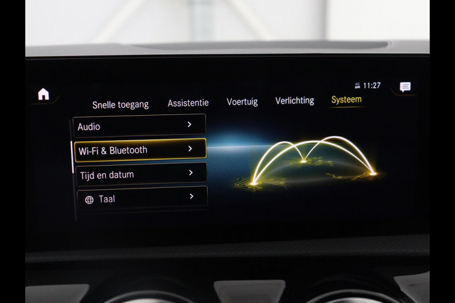 Mercedes-Benz CLA-Klasse Shooting Brake 250e Business Solution AMG Limited | SOH 94,2% | Panoramadak | Stoelverwarming | Matrix LED | Sfeerverlichting | Keyless | Memory | Widescreen | Navigatie | Camera | Park Assist | PHEV | Plug In