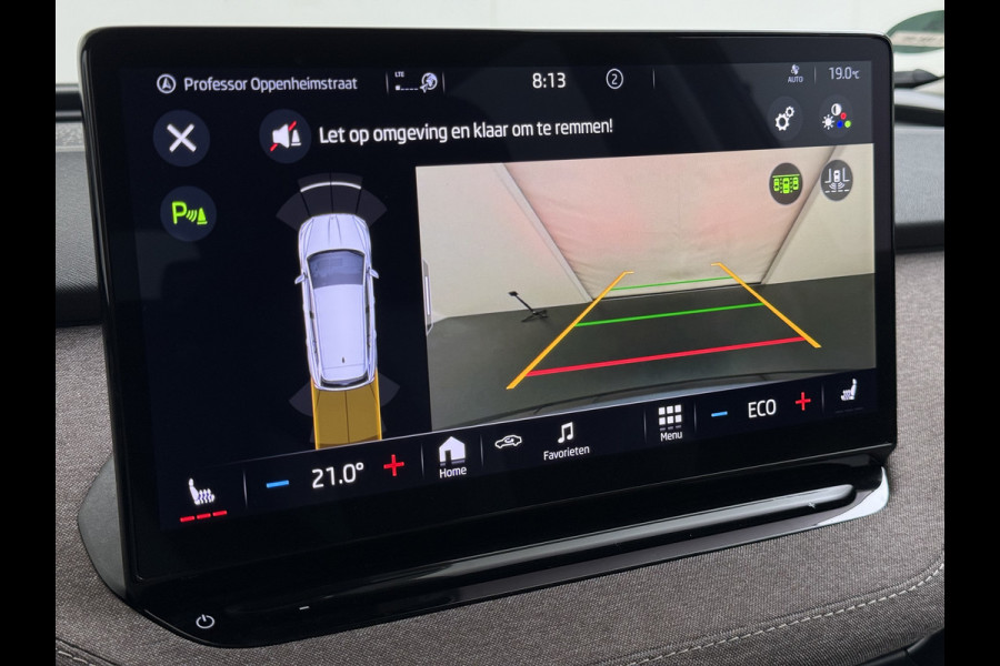 Škoda ENYAQ iV 60 First Edition Adap.Cruise Stuur+Stoelverwarming Camera 3-Zone Ecc Elek.Stoel+Memory Apple Carplay Android Auto Navi Pdc SOH 90% Keyless Advanced Matrix-Led Privacy Glas Lmv 20" DAB P-Assist Dodehoek detector Rijstrooksensor Origineel Nederlandse Auto