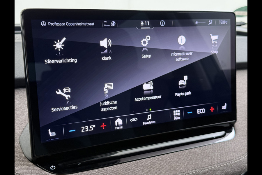 Škoda ENYAQ iV 60 First Edition Adap.Cruise Stuur+Stoelverwarming Camera 3-Zone Ecc Elek.Stoel+Memory Apple Carplay Android Auto Navi Pdc SOH 90% Keyless Advanced Matrix-Led Privacy Glas Lmv 20" DAB P-Assist Dodehoek detector Rijstrooksensor Origineel Nederlandse Auto