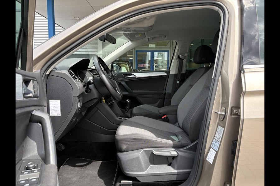 Volkswagen Tiguan 1.4 TSI Comfortline 125pk | Wegklapbare Trekhaak | Adaptive Cruise | Navi | Carplay |