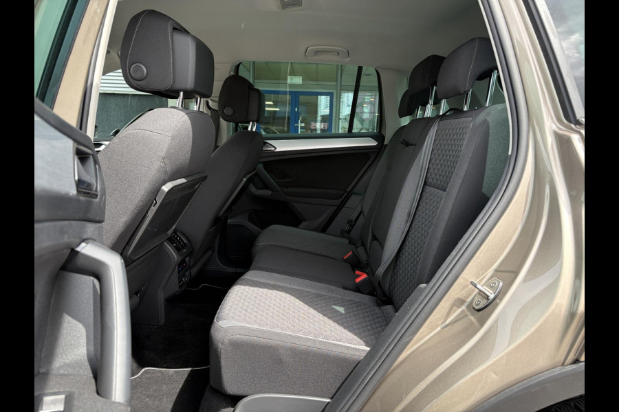 Volkswagen Tiguan 1.4 TSI Comfortline 125pk | Wegklapbare Trekhaak | Adaptive Cruise | Navi | Carplay |