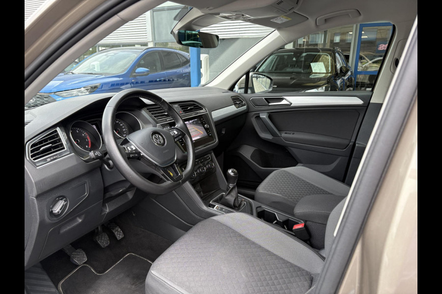 Volkswagen Tiguan 1.4 TSI Comfortline 125pk | Wegklapbare Trekhaak | Adaptive Cruise | Navi | Carplay |
