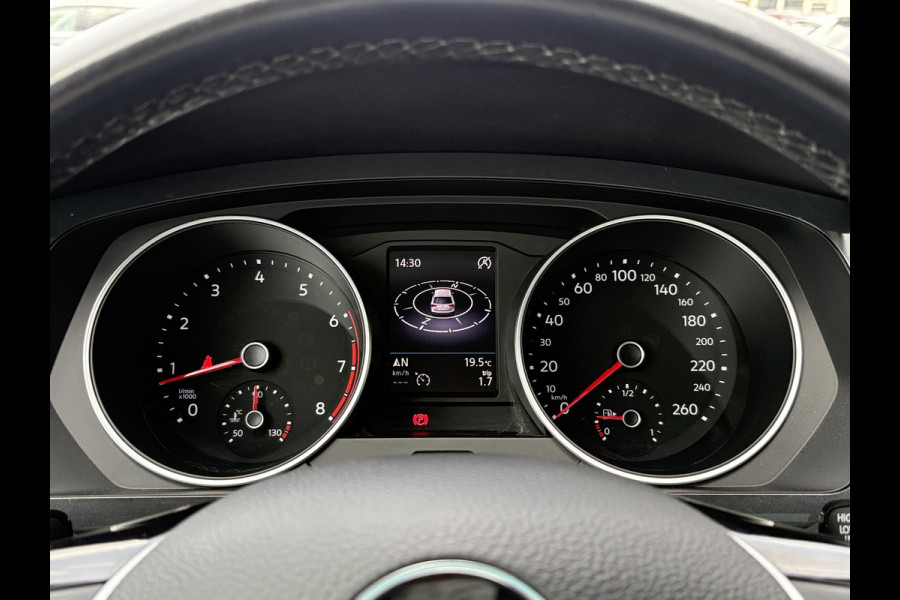 Volkswagen Tiguan 1.4 TSI Comfortline 125pk | Wegklapbare Trekhaak | Adaptive Cruise | Navi | Carplay |
