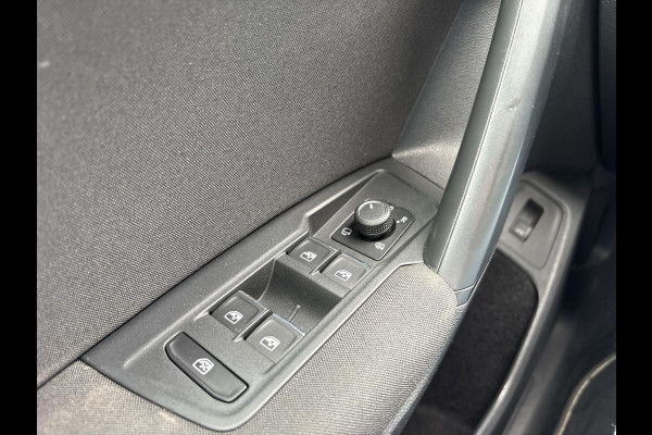Volkswagen Tiguan 1.4 TSI Comfortline 125pk | Wegklapbare Trekhaak | Adaptive Cruise | Navi | Carplay |