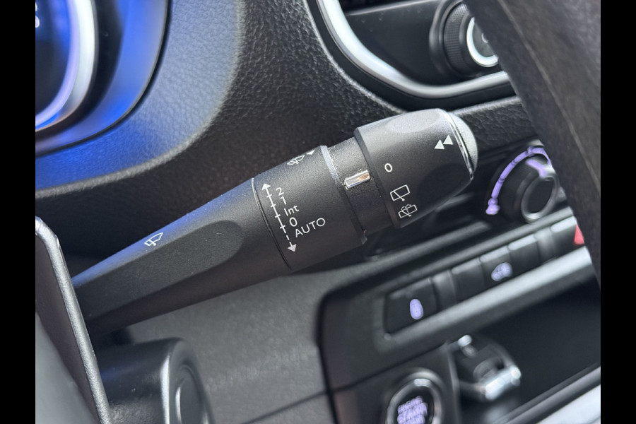 Opel Vivaro-e L2H1 Edition 75kWh Automaat Navi 360°Camera Airco Apple Carplay Android Auto Cruise Control Regen-Lichtsensor Pdc SOH 89,6% Achterklep Schuifdeur Wandbetimmering DAB 1e Eigenaar Dealeronderhouden Origineel Nederlandse Auto