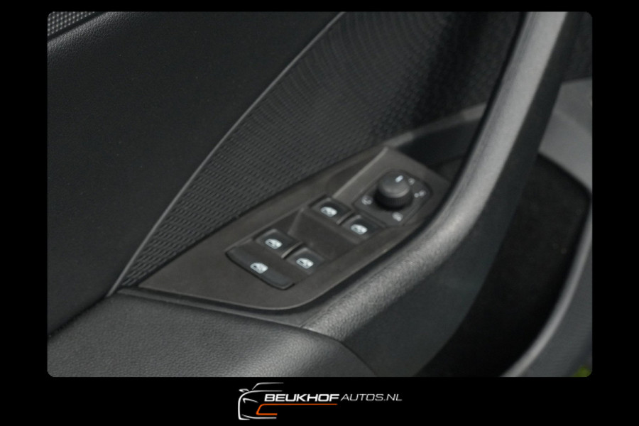 Škoda Octavia Combi 1.0 e-TSI Business Pano Trekhaak Carplay