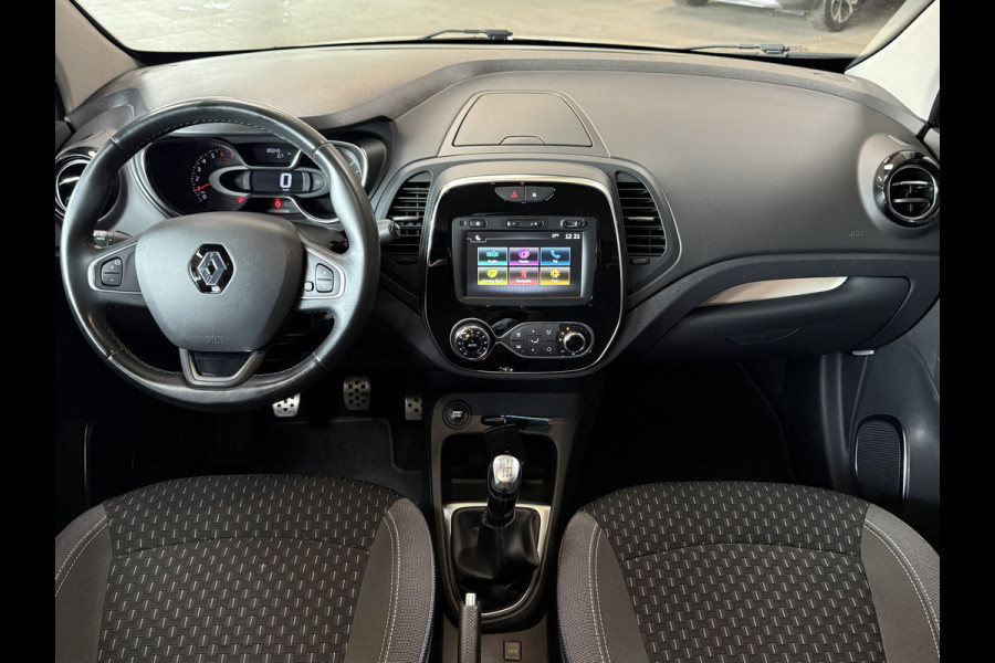 Renault Captur 1.3 TCe 130pk | Intens | Navi | Carplay | 17" | Camera | Led | Stoelverwarming | Dealer onderhouden!