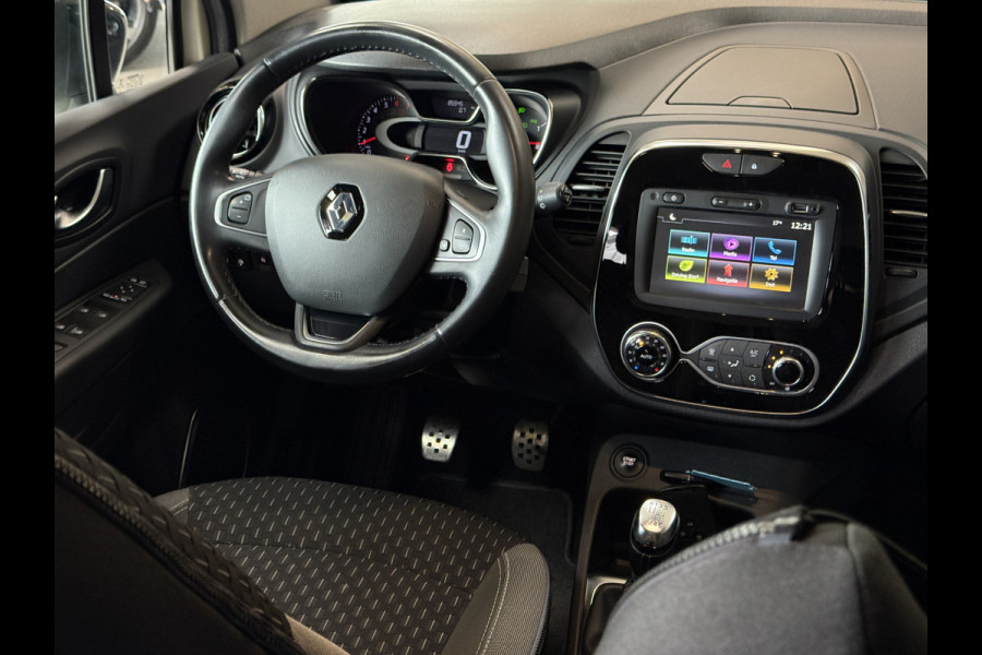 Renault Captur 1.3 TCe 130pk | Intens | Navi | Carplay | 17" | Camera | Led | Stoelverwarming | Dealer onderhouden!