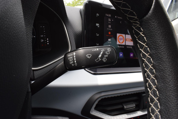 Seat Ibiza 1.0 EcoTSI Style Business Intense | LED | Stoelverwarming | Climate | CarPlay