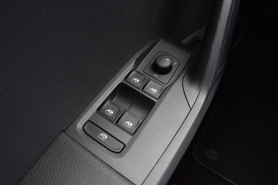 Seat Ibiza 1.0 EcoTSI Style Business Intense | LED | Stoelverwarming | Climate | CarPlay