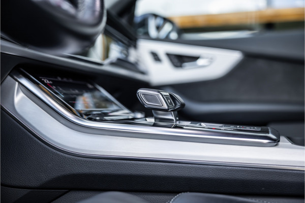 Audi Q8 60 TFSI e quattro Pro Line S Competition - S Line | RS Seats | B&O | Luchtvering | Elek. Trekhaak | Memory