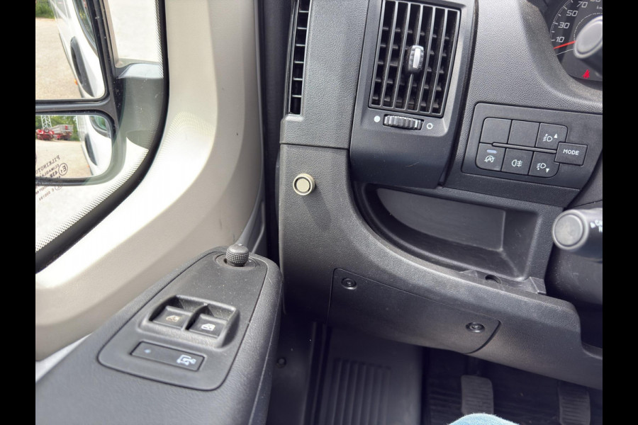 Citroën Jumper 35 2.2 BlueHDi 165 L4H3 Club Zwaar | Navi | 3-Zits | Trekhaak |
