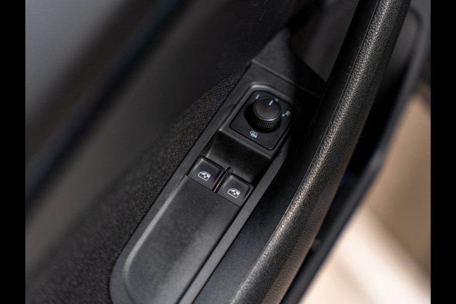 Škoda Kamiq 1.0 TSI Business Edition DSG, Apple Carplay, Android Auto, ACC, Voll Led, PDC, Volledig Onderhouden