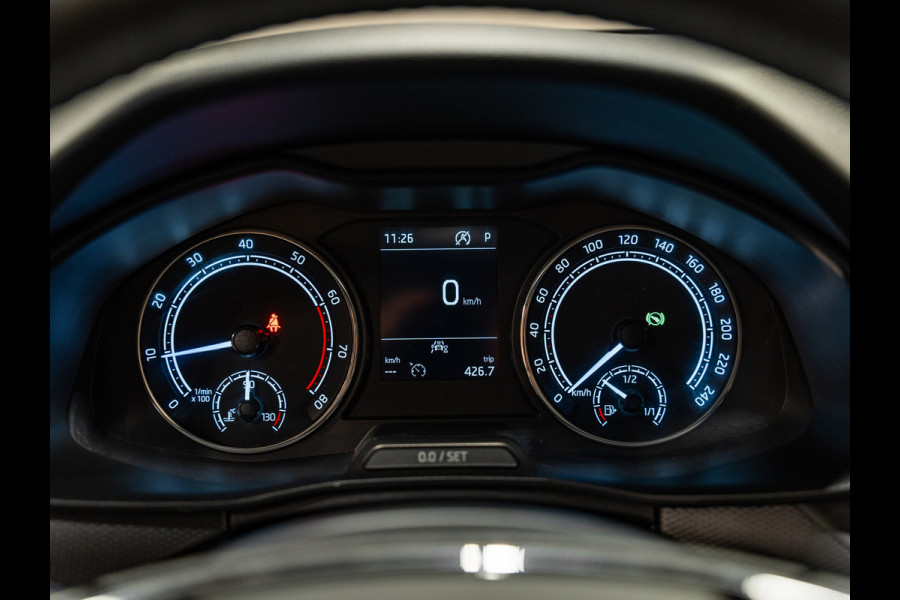Škoda Kamiq 1.0 TSI Business Edition DSG, Apple Carplay, Android Auto, ACC, Voll Led, PDC, Volledig Onderhouden