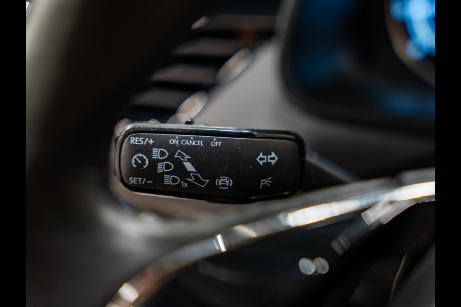 Škoda Kamiq 1.0 TSI Business Edition DSG, Apple Carplay, Android Auto, ACC, Voll Led, PDC, Volledig Onderhouden