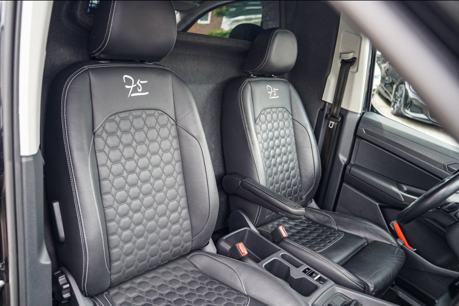 Volkswagen Caddy Cargo 2.0 TDI | Lederen bekleding | Camera | Multifunctioneel stuurwiel | Carplay