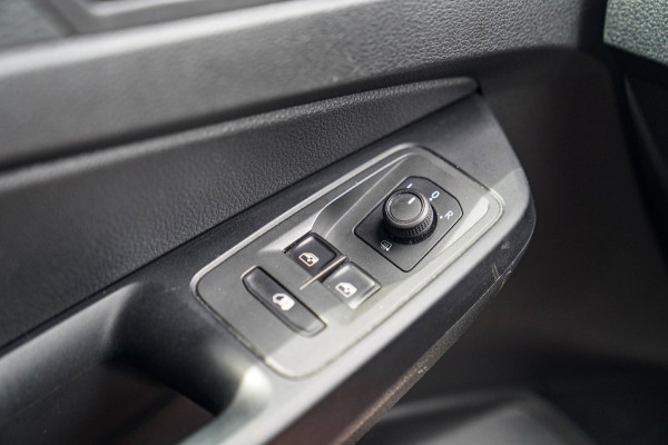 Volkswagen Caddy Cargo 2.0 TDI | Lederen bekleding | Camera | Multifunctioneel stuurwiel | Carplay