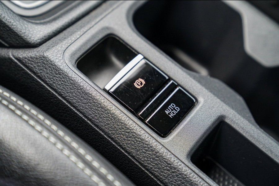 Volkswagen Caddy Cargo 2.0 TDI | Lederen bekleding | Camera | Multifunctioneel stuurwiel | Carplay