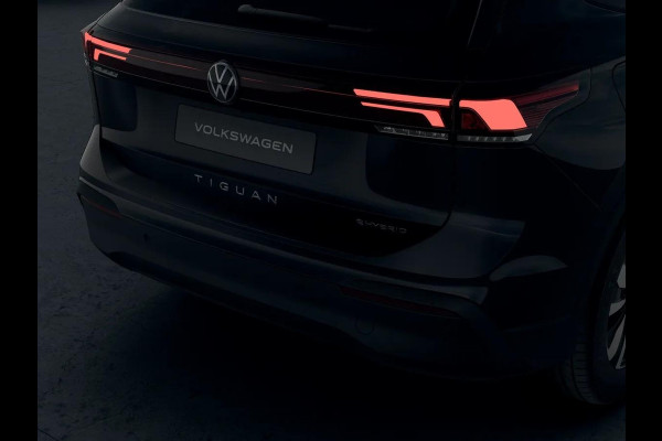 Volkswagen Tiguan Limited Edition 1.5 eHybrid 150 kW / 204 PK SUV 6 Stoelverwarming | Trekhaak | 360 camera