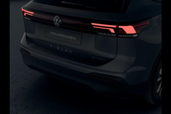 Volkswagen Tiguan Limited Edition 1.5 eHybrid 150 kW / 204 PK SUV 6 Stoelverwarming | Trekhaak | 360 camera