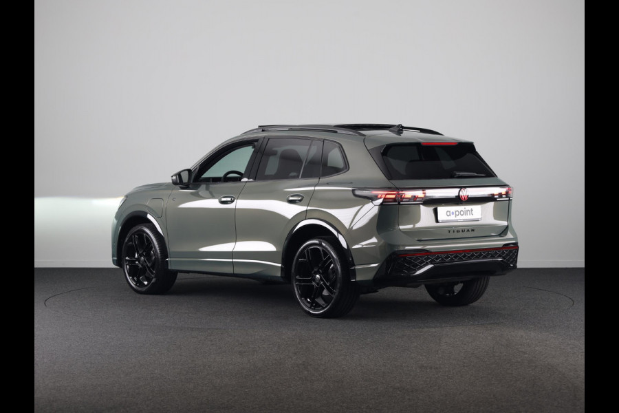 Volkswagen Tiguan R-Line Edition 1.5 eHybrid 150 kW / 204 PK SUV 6 v Head-Up Display | Stoelverwarming | 360 camera