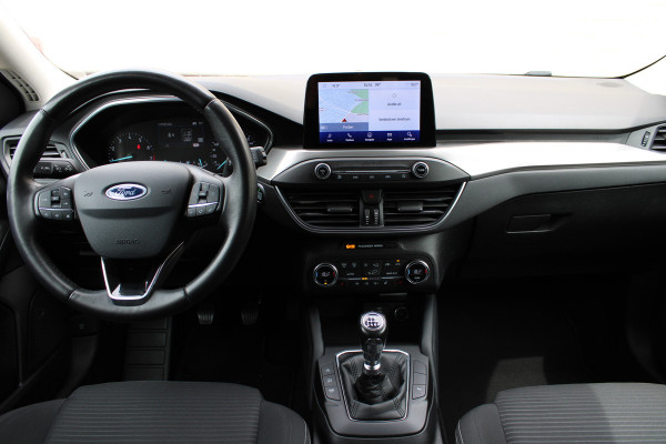 Ford FOCUS Wagon 1.0 EcoBoost Titanium Business | Trekhaak | BLIS | Camera | Winterpack