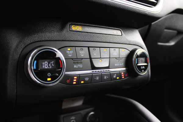 Ford FOCUS Wagon 1.0 EcoBoost Titanium Business | Trekhaak | BLIS | Camera | Winterpack