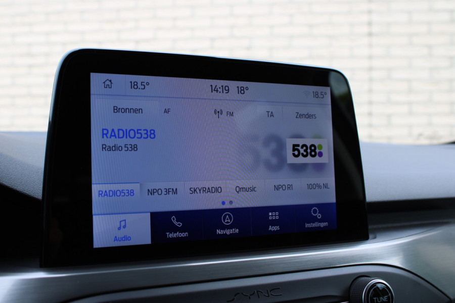 Ford FOCUS Wagon 1.0 EcoBoost Titanium Business | Trekhaak | BLIS | Camera | Winterpack