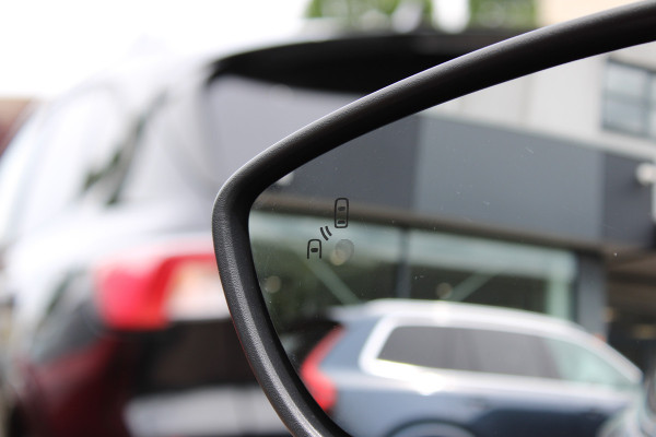 Ford FOCUS Wagon 1.0 EcoBoost Titanium Business | Trekhaak | BLIS | Camera | Winterpack