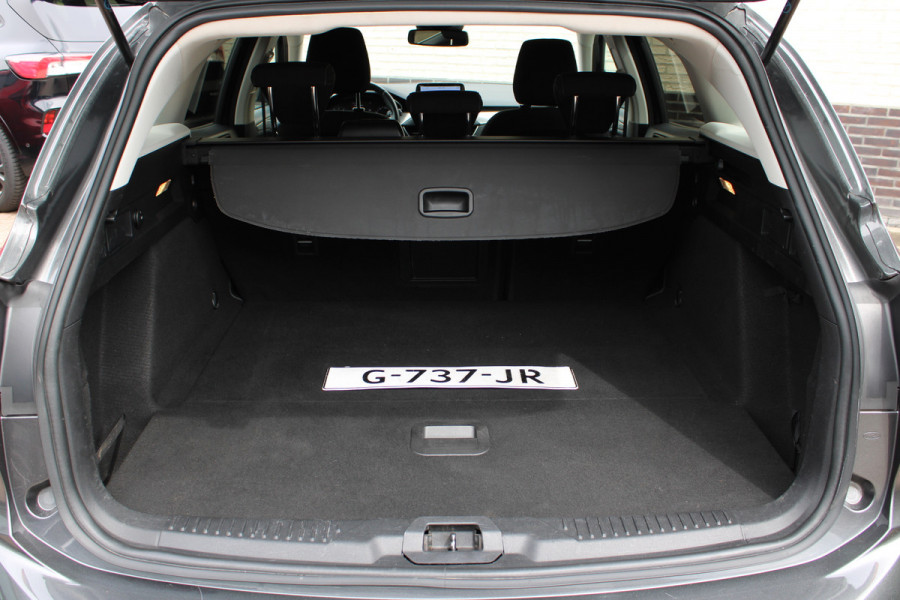 Ford FOCUS Wagon 1.0 EcoBoost Titanium Business | Trekhaak | BLIS | Camera | Winterpack