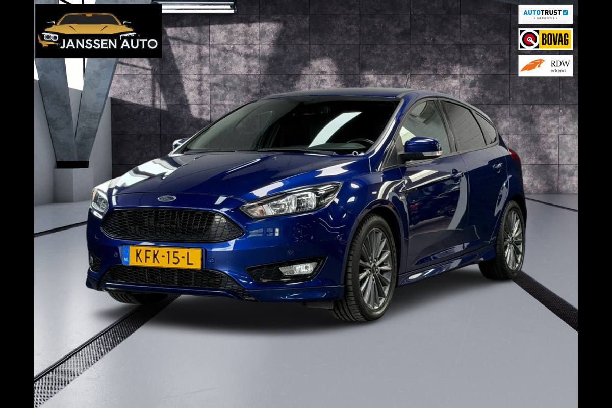 Ford Focus 1.0 ST-Line | Camera | 125PK | 6-Bak | Riem Vervangen | Camera | Verwarmd Stuurwiel