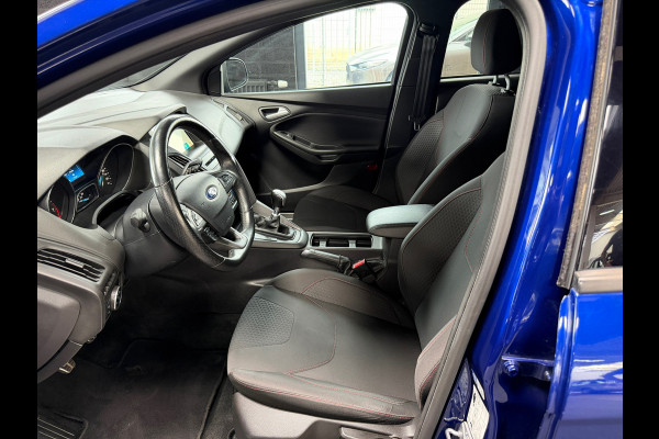 Ford Focus 1.0 ST-Line | Camera | 125PK | 6-Bak | Riem Vervangen | Camera | Verwarmd Stuurwiel