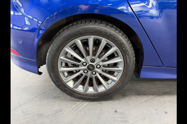 Ford Focus 1.0 ST-Line | Camera | 125PK | 6-Bak | Riem Vervangen | Camera | Verwarmd Stuurwiel