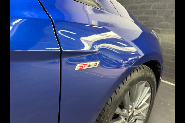 Ford Focus 1.0 ST-Line | Camera | 125PK | 6-Bak | Riem Vervangen | Camera | Verwarmd Stuurwiel