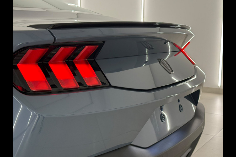 Ford USA Mustang GT 5.0 V8 Dark Horse Carbon B&O