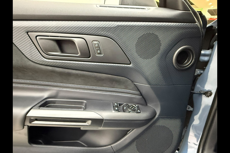 Ford USA Mustang GT 5.0 V8 Dark Horse Carbon B&O