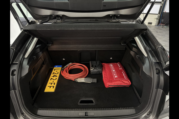 Citroën Ë-C4 Shine 50 kWh | Cruise Control Adaptief | Keyless | Leder interieur | Soh (batterijcheck) Waarde 92,0 %