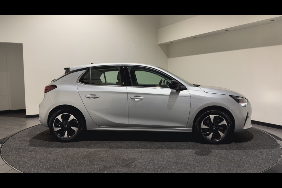 Opel CORSA-E Elegance 50 kWh | Achteruitrijcamera | Wartmepomp | Hill Hold | Soh (batterijcheck) Waarde 98,6 %